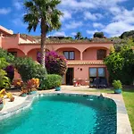 Great Views & Heated Pool - El Perenquen 5 Apartman