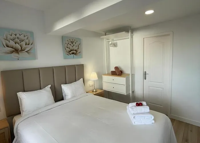 Great Views & Heated Pool - El Perenquen 5 Apartmán *