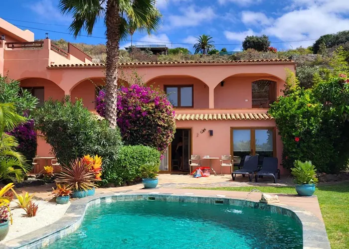 Great Views & Heated Pool - El Perenquen 5 Apartmán